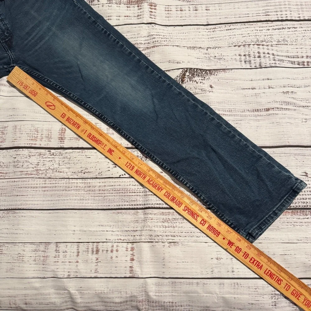 Levi's 514 Straight Fit Dark Wash Denim Blue Jeans Men's Size 34x32 (Fits 32x29)